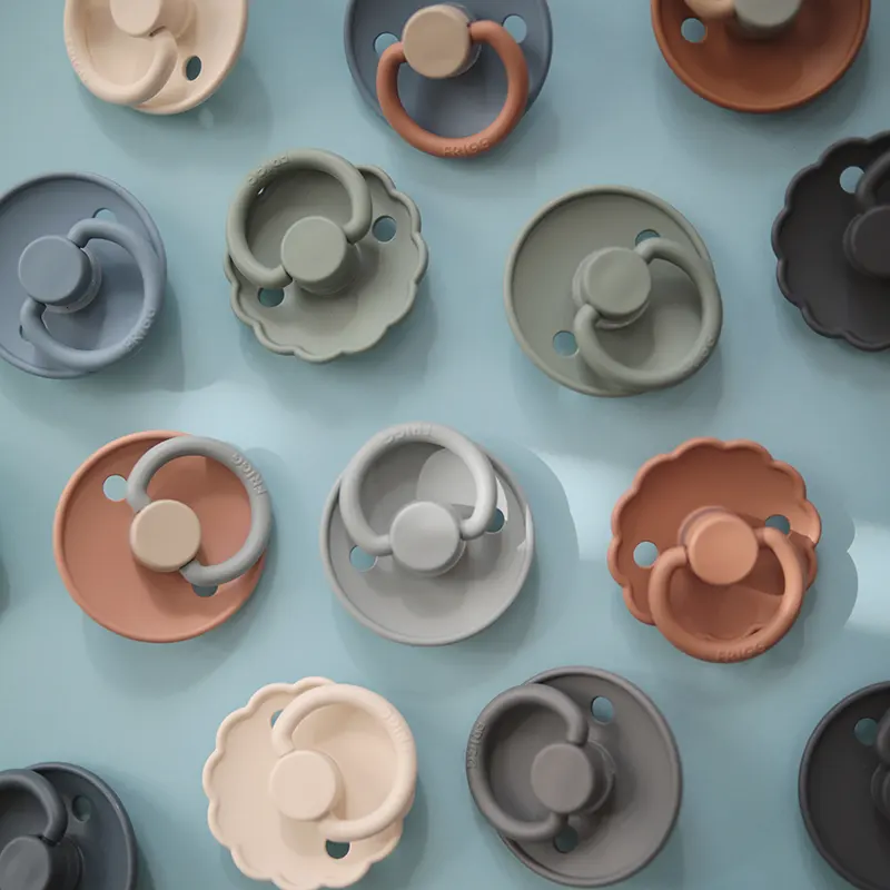 Frigg Pacifiers Alternate frigg pacifiers alternate